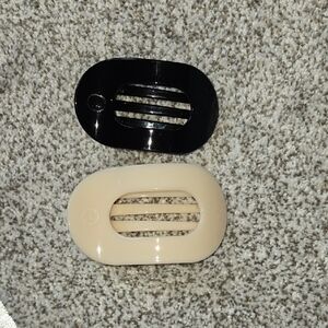 Teleties Flat Black and Cream Hair Clips